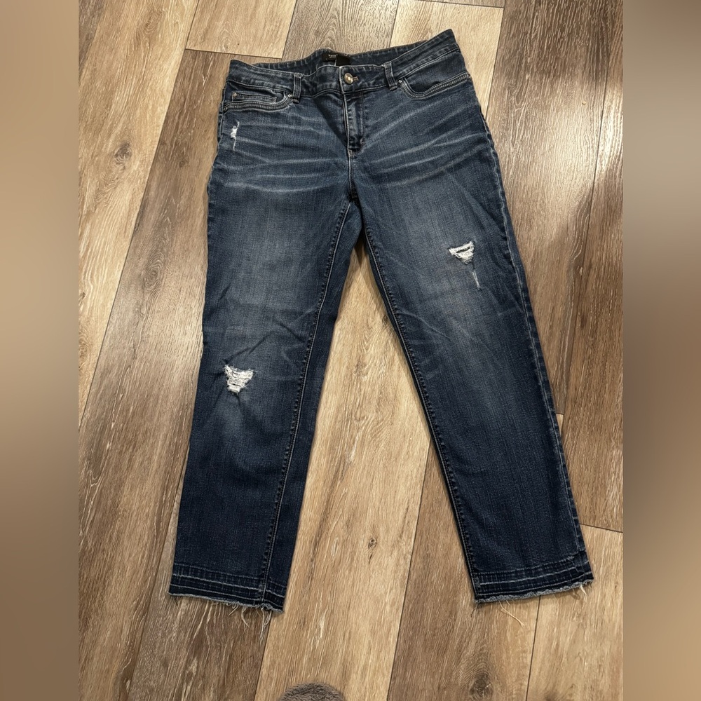 White House Black Market  Distressed Jeans w/ Frayed Hem Slim Crop Size